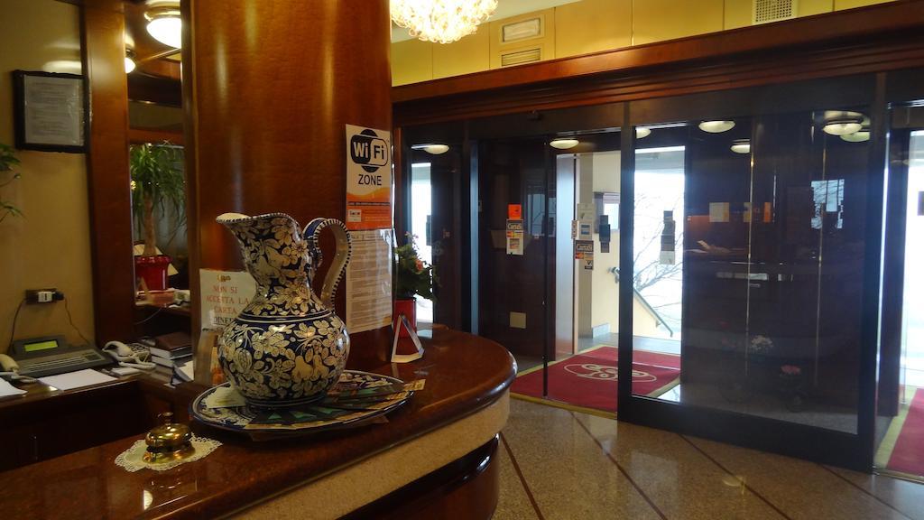 Le Gronde Hotel Cava Manara ภายนอก รูปภาพ